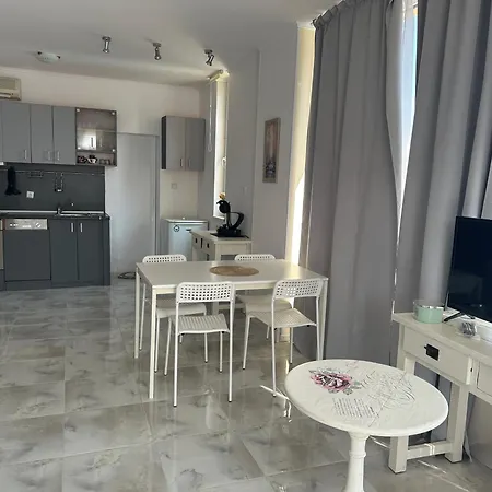 Apartment Oazis Sea View